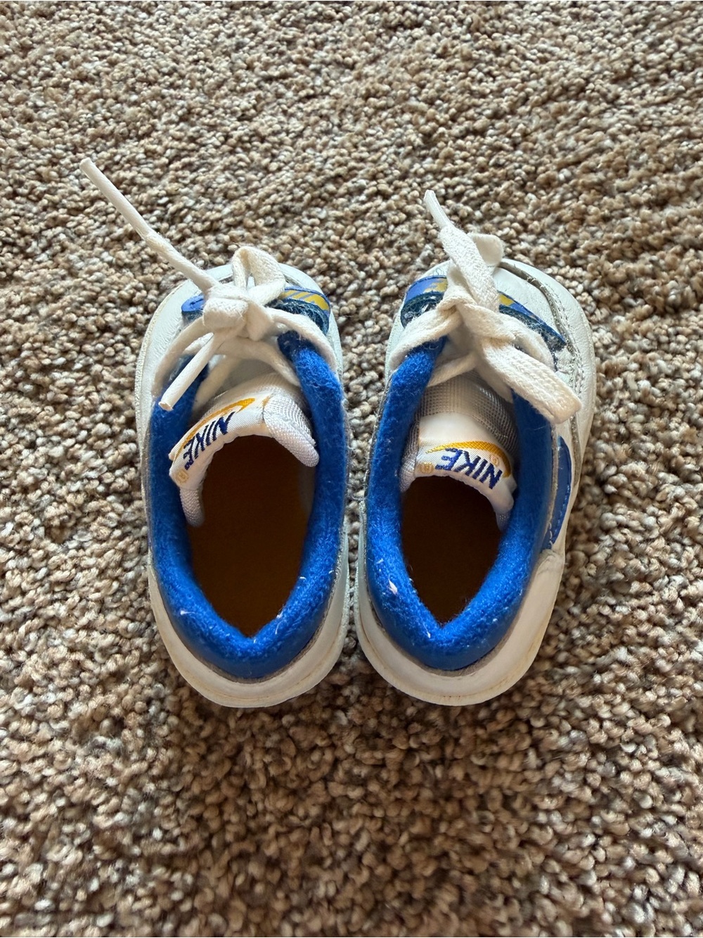 NIKE Vintage Royal Blue & White Sneakers - Picture 4 of 9